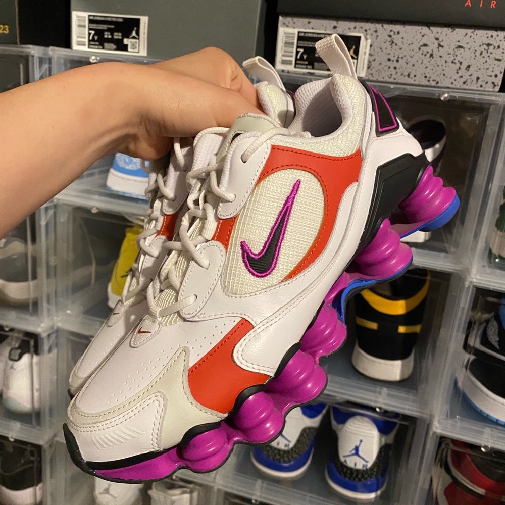 Nike shox shoes 😍